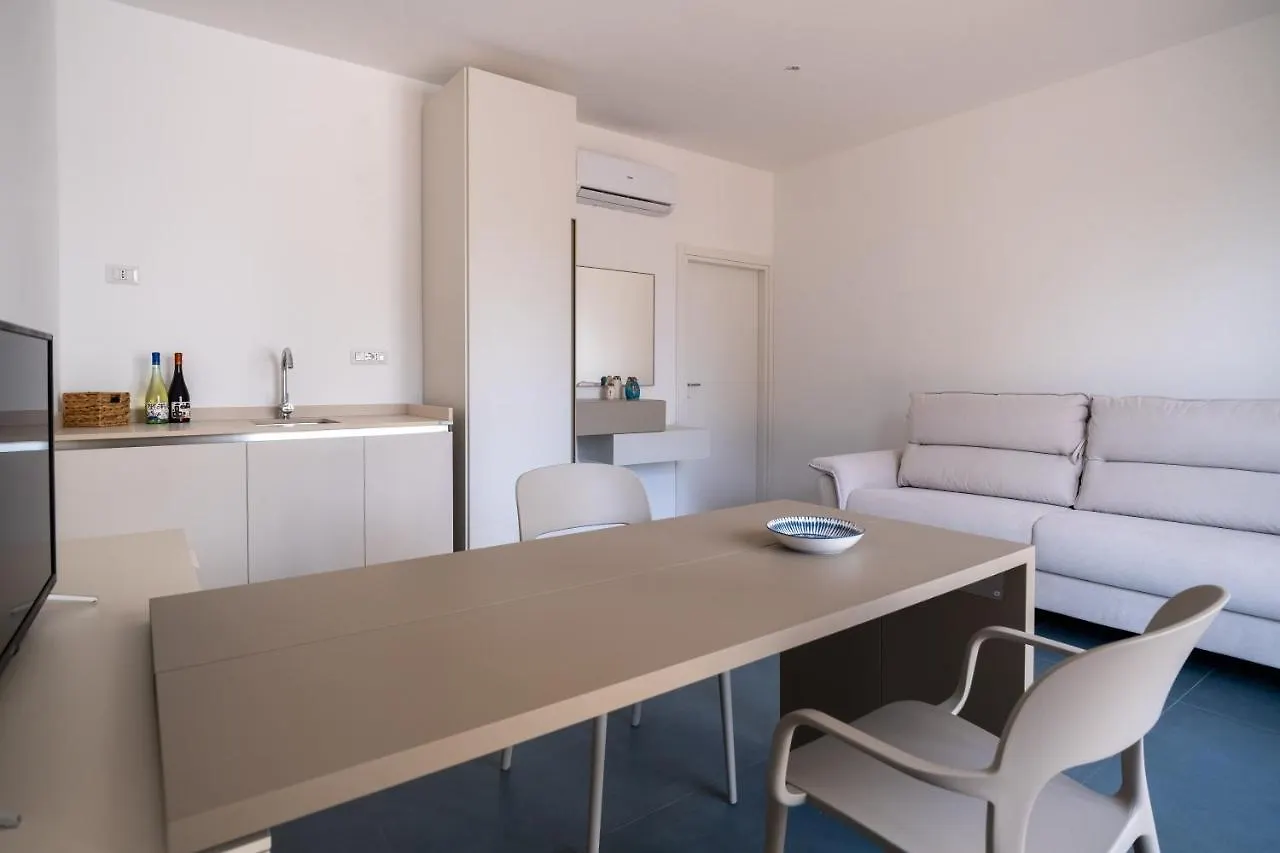 Nautika Suites Альгеро 0*,
